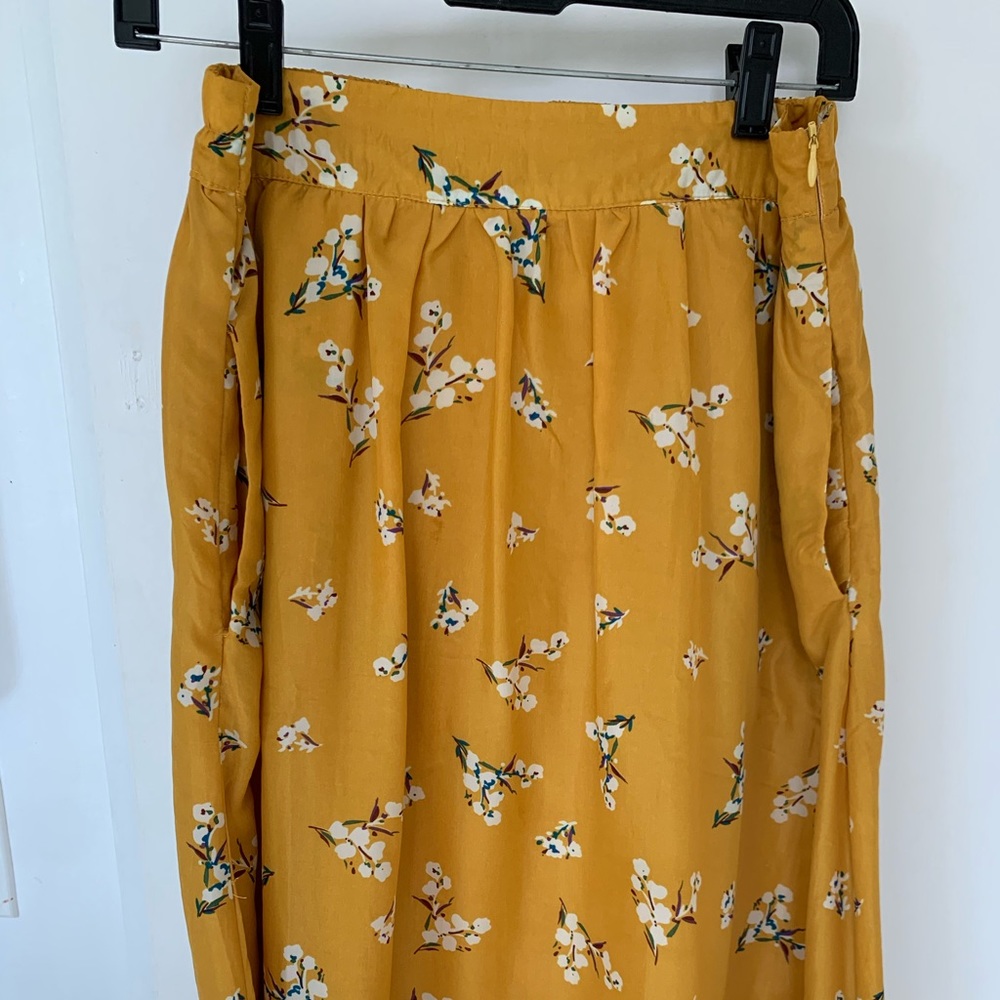Mod cloth yellow floral midi skirt